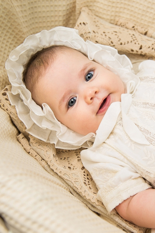 Jamie Baby Girl Ivory Lace Bonnet