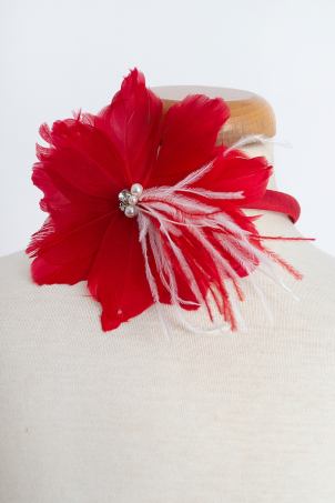 Pretty Scarlet -  Delicate girl headband with feathers
