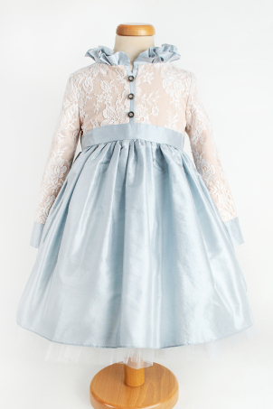 Isabel -  Beautiful dress for girls from shantung silk and delicate lace