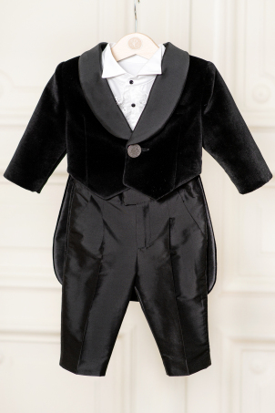 Edward -  Elegant suit with black velvet frock coat and lace jabot shirt