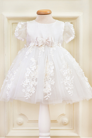 Little Princess Pearl - Rochita ivoire din dantela, cu flori  delicate si perle