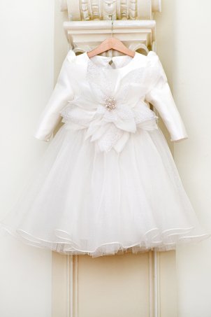 Frozen Star - Elegant tutu-style dress decorated with a glittering snowflake