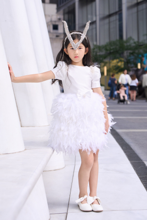 Odette - Girl feathers dress, with silk taffeta and sparkling wings